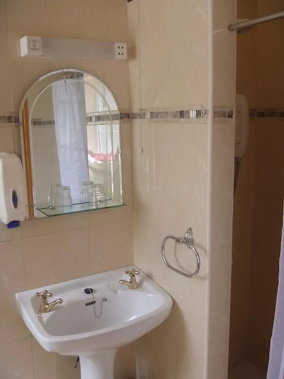 O'Sheas B&B Cahersiveen Bed & Breakfast Killarney